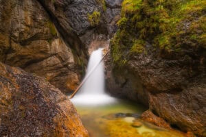 Fine-Art-Print Langzeitaufnahme Wasserfall in der Wimbachklamm bei Ramsau, Berchtesgadener Land, erhältlich als hochwertiger Kunstdruck.