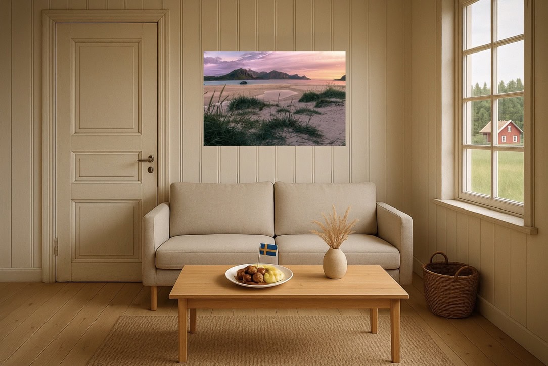 Skandinavisches Wohnzimmer-Wandbild: Lofoten mit Stranddünen im Sonnenuntergang – Pastelltöne, weiche Linien, warmes Nordlicht